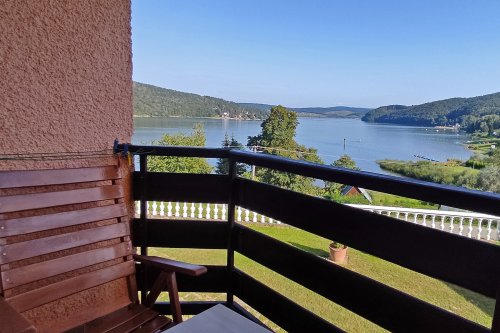 Balkón s výhľadom na Domašu